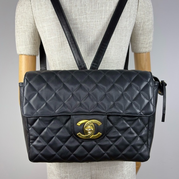 CHANEL Black Lambskin Vintage Backpack Oversized CC GHW 24k plated - Picture 16 of 16